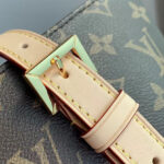 Louis Vuitton Piano M12095 Brown